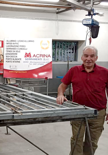Gregorio Macrina in officina